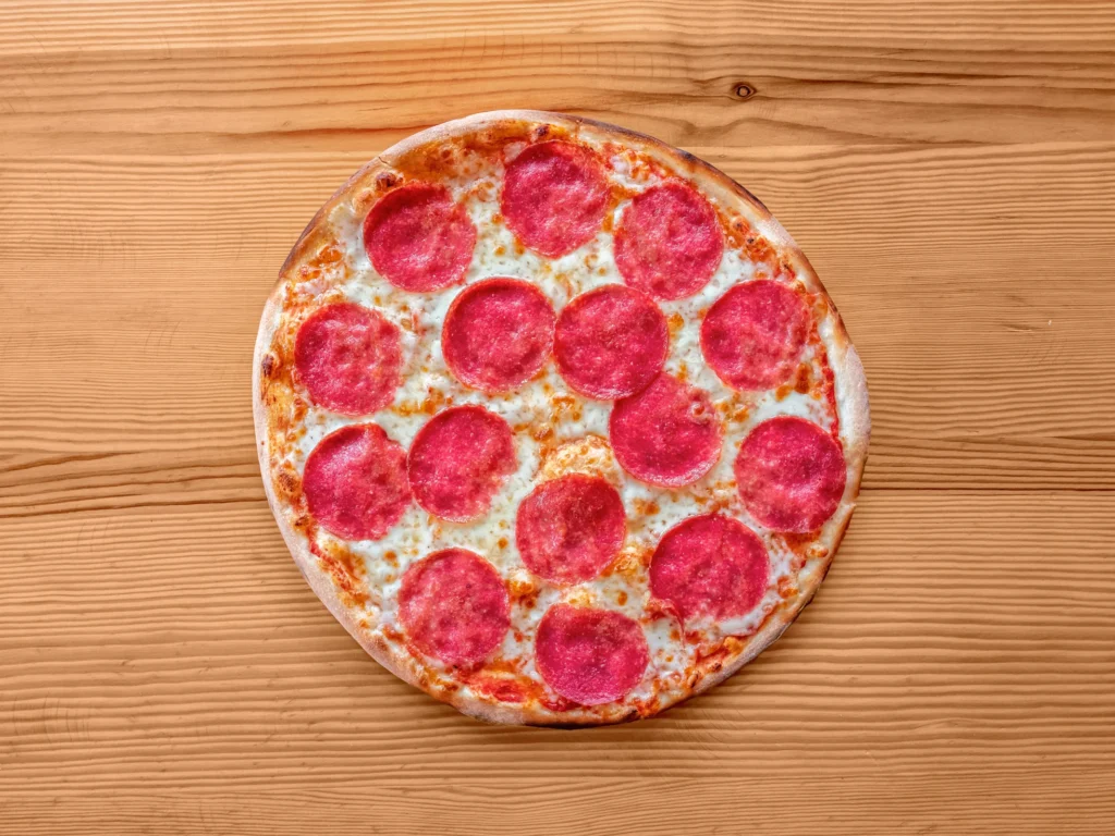 Pizza z oscypkiem - regionalny smak w menu No To Smak w Zakopanem
