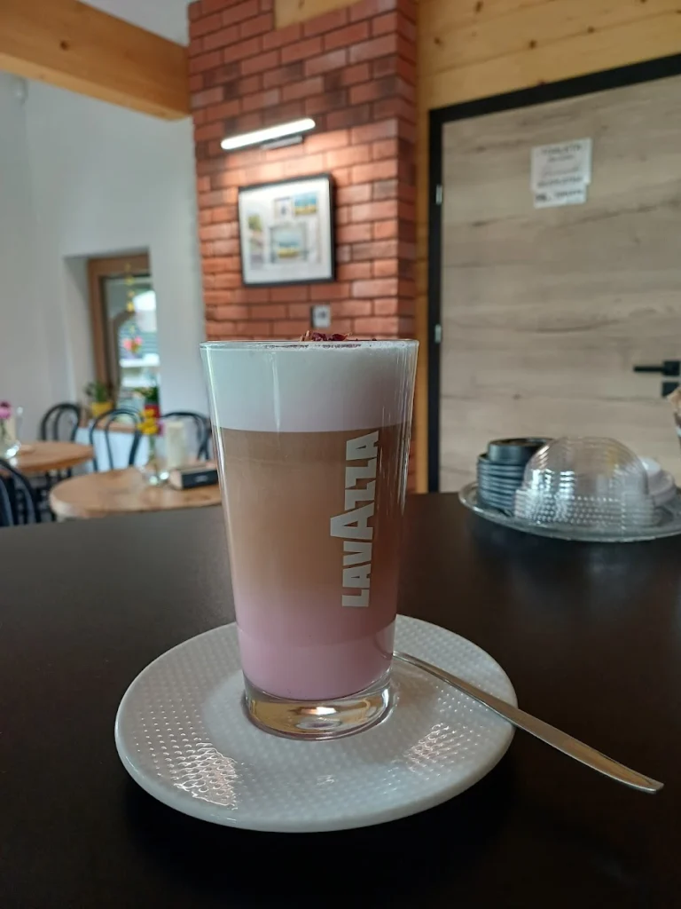 Kawiarnia na bulwarach (dawny bar U Władka) — zdjęcie 2