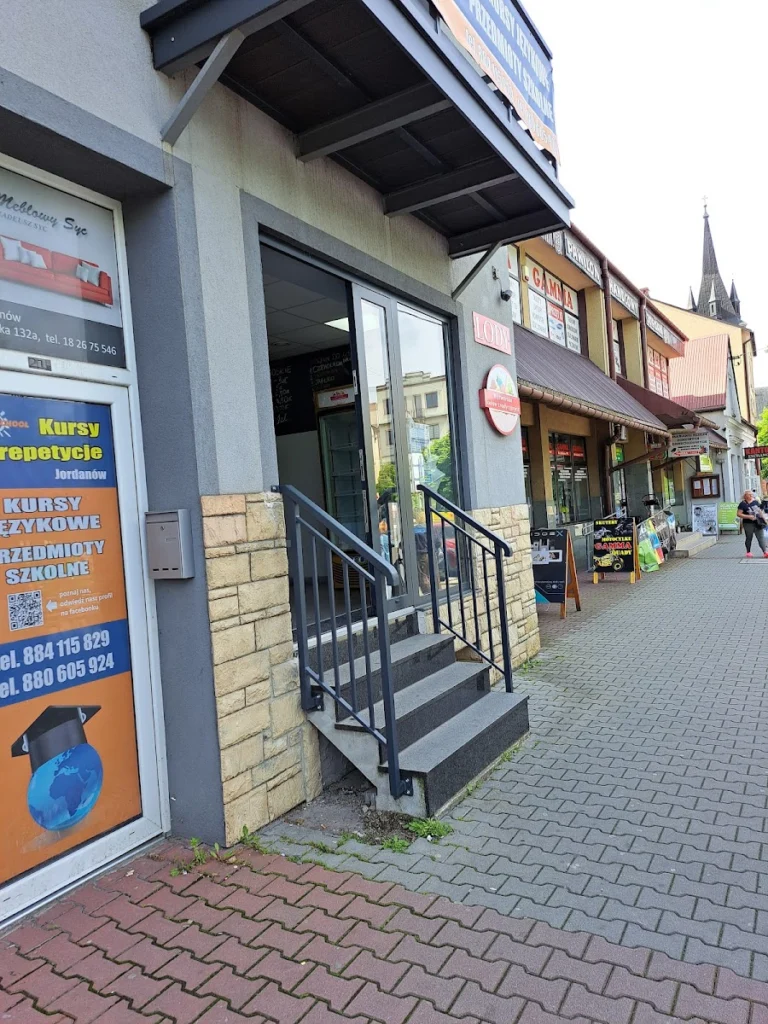 Wytwórnia Lodów Tradycyjnych Jordanów – Restauracja w Jordanowie