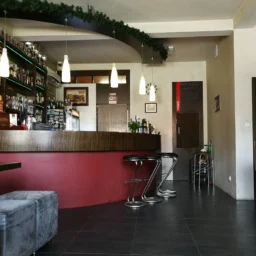 KAWIARNIA PUB CAFFE LATTE