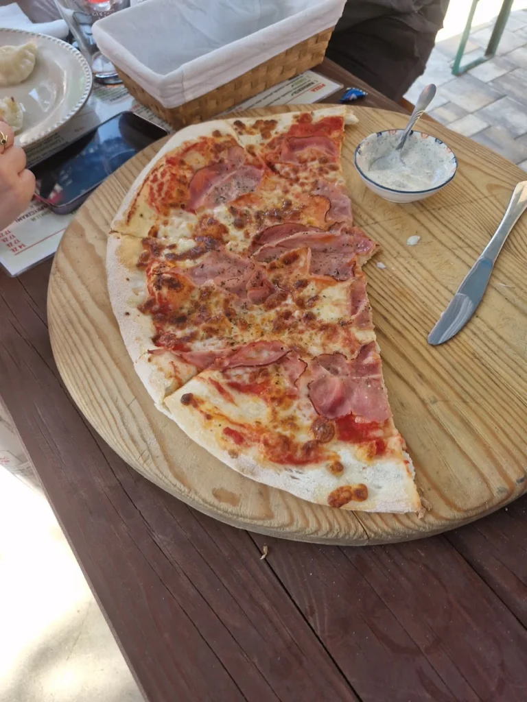 Bistro Wypieczone | pizza, burgery, zapiekanki, pierogi — zdjęcie 4
