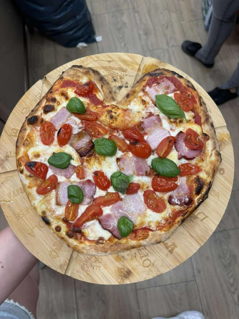 Pizzeria Jano pod strażacką strzechą — zdjęcie 2