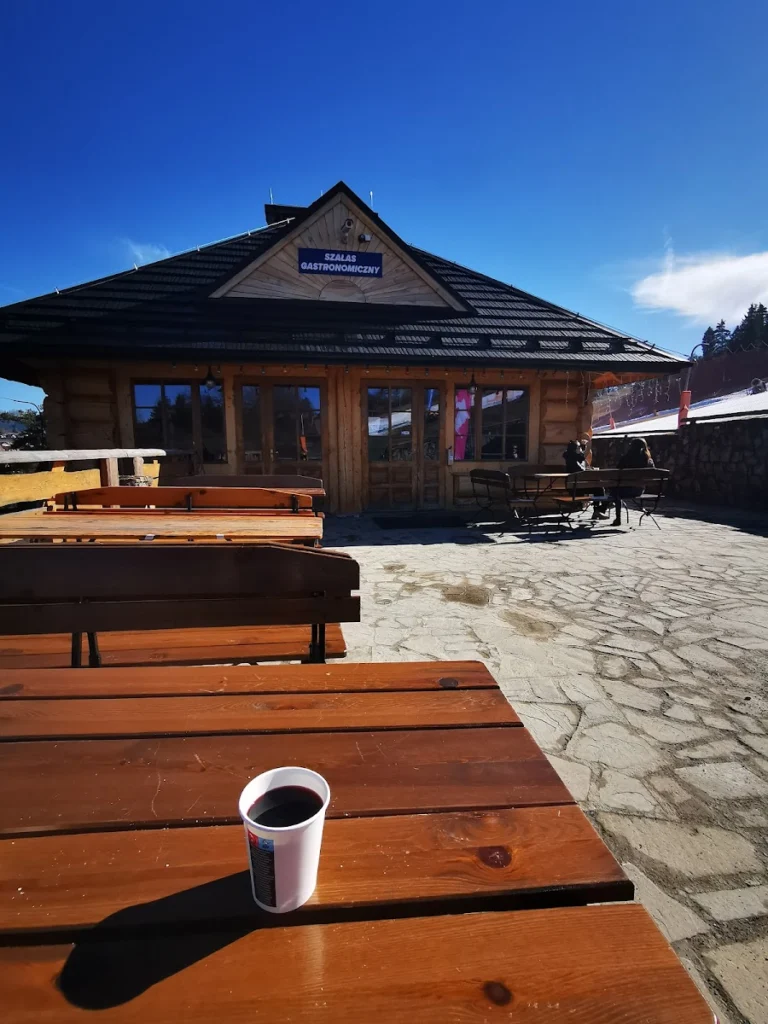 Szałas gastronomiczny – Restauracja w Czorsztynie