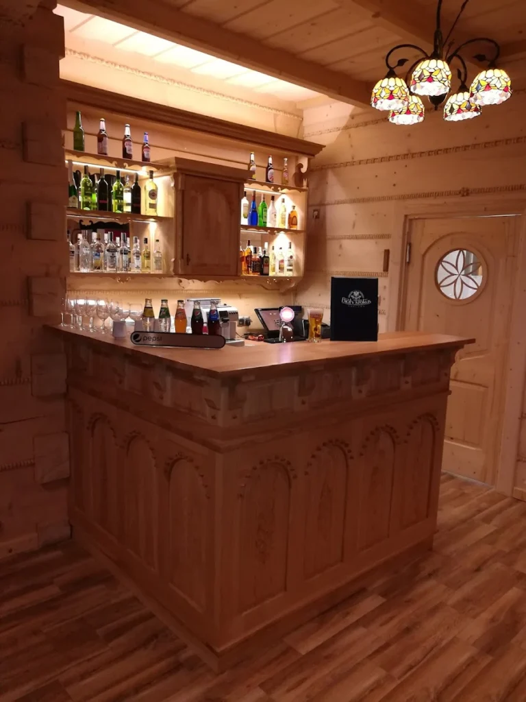 Biały Krokus Karczma – Karczma regionalna w Kościelisku
