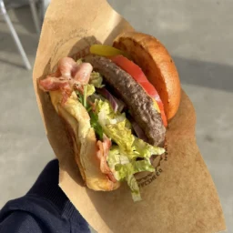 LodoweLove burgery lody zapiekanki jak dawniej.