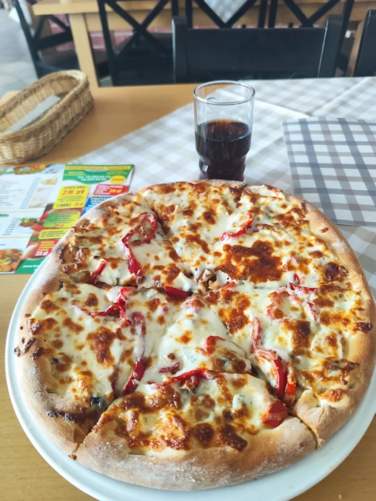 Martino. Restauracja, pizzeria — zdjęcie 2