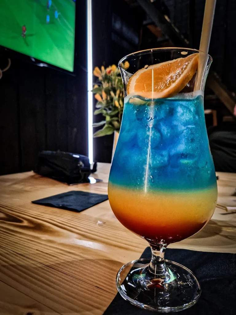 Zabujana Lobby Bar — zdjęcie 3