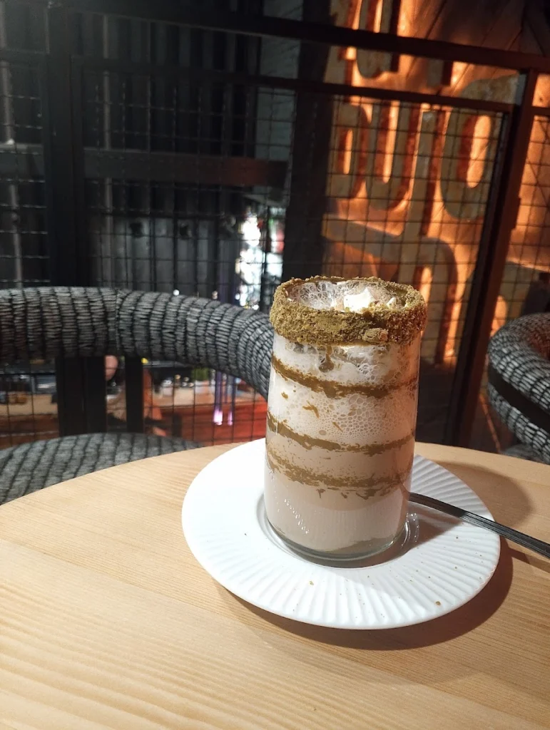 Zabujana Lobby Bar — zdjęcie 5