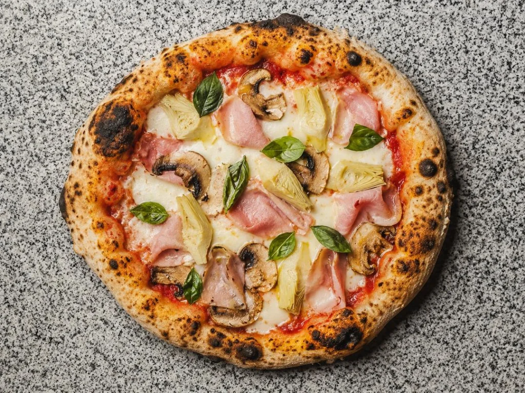 Pizza Neapolitańska – Włoski Przystanek – Pizza Zakopane – Kuchnia Włoska w Zakopanem