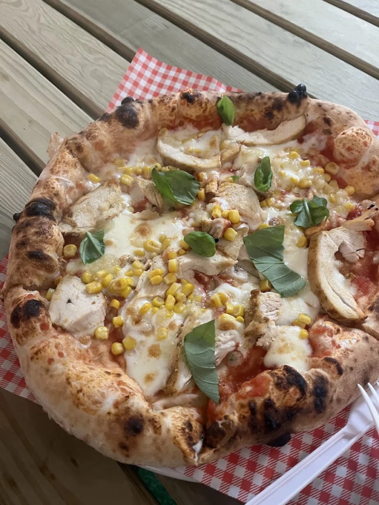 Pasquale Neapolitan-style pizza — zdjęcie 5