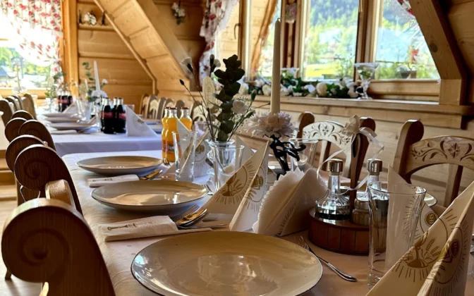 Restauracja regionalna ,,Szałas pod Reglami” – Restauracja w Zakopanem