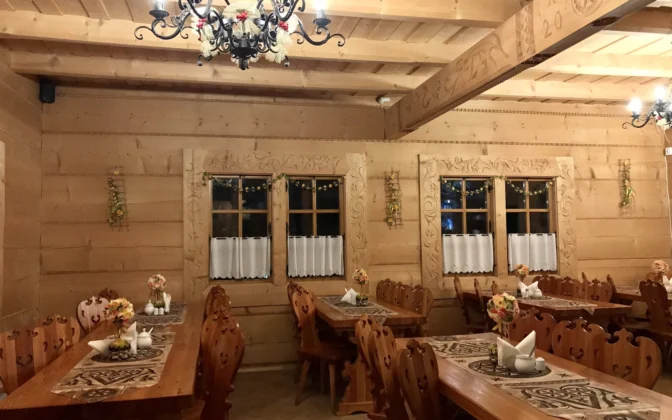 Karczma MYŚLIWSKA Dwór ŚLEBÓDY – Karczma regionalna w Zakopanem