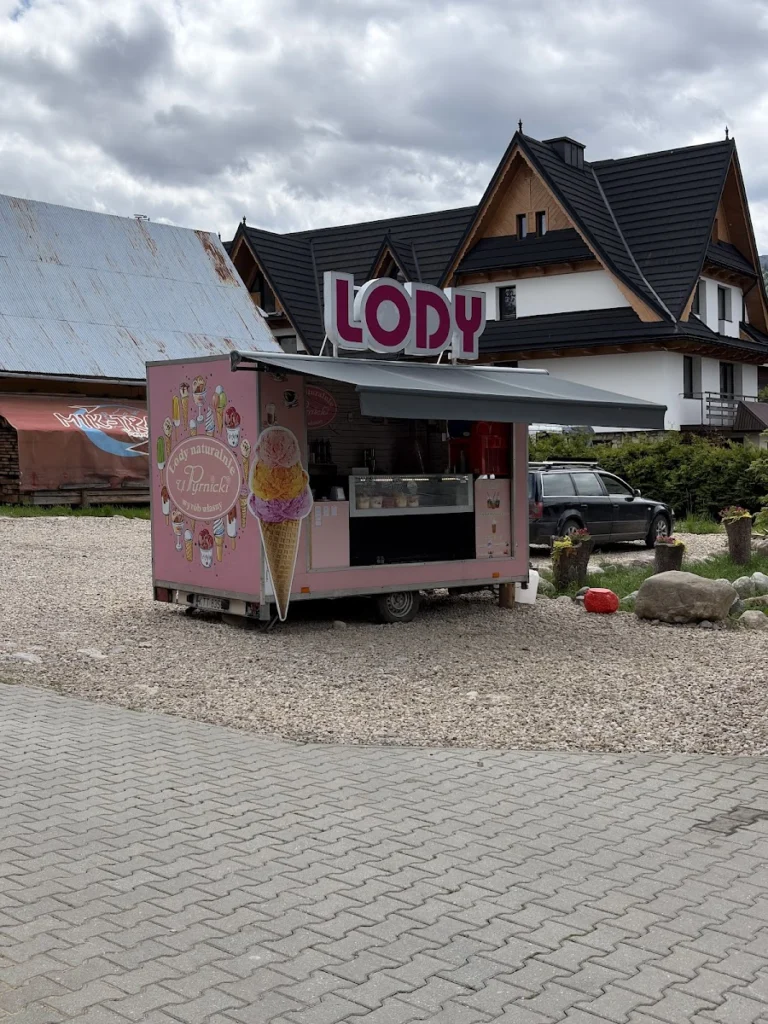 Lody naturalne u Pyrnickich – Restauracja w Kościelisku