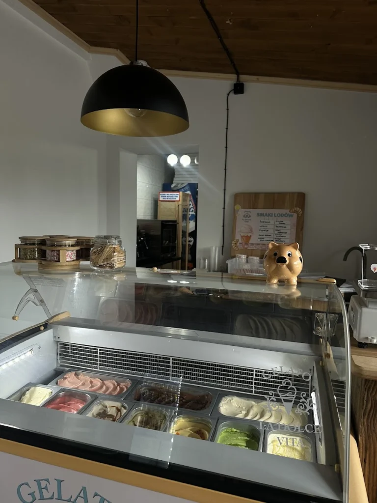 Gelato La Dolce Vita – Restauracja w Poroninie