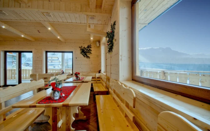 Restauracja U Góralki – widok na Tatry i Zakopane, kuchnia góralska – Restauracja w Murzasichlu